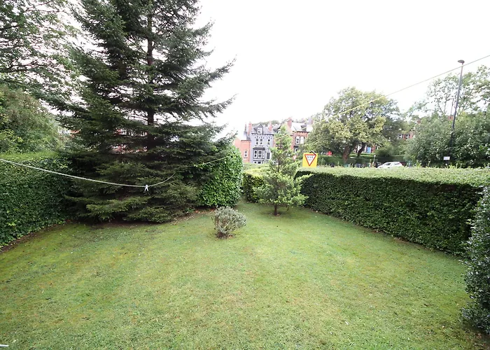 Avalon Guest House Leeds 